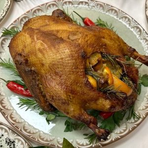 ЗАПЕЧЕНА КАЧКА З АПЕЛЬСИНАМИ ТА ЯБЛУКАМИ